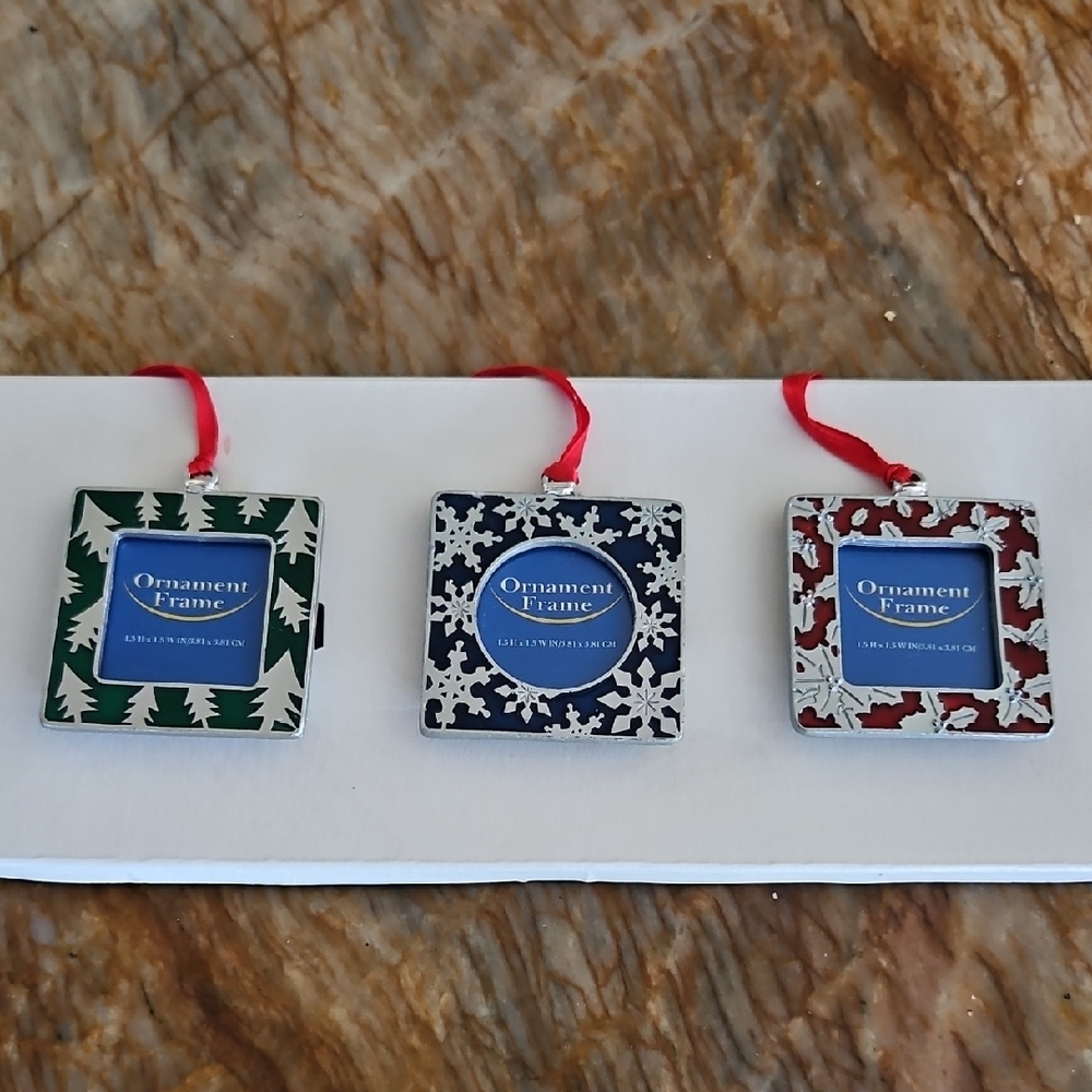 Set of 3 Christmas Holiday Ornament Frames NEW